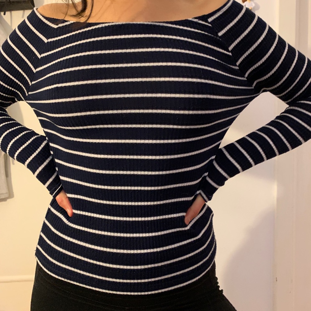 Ribbed full sleeved top